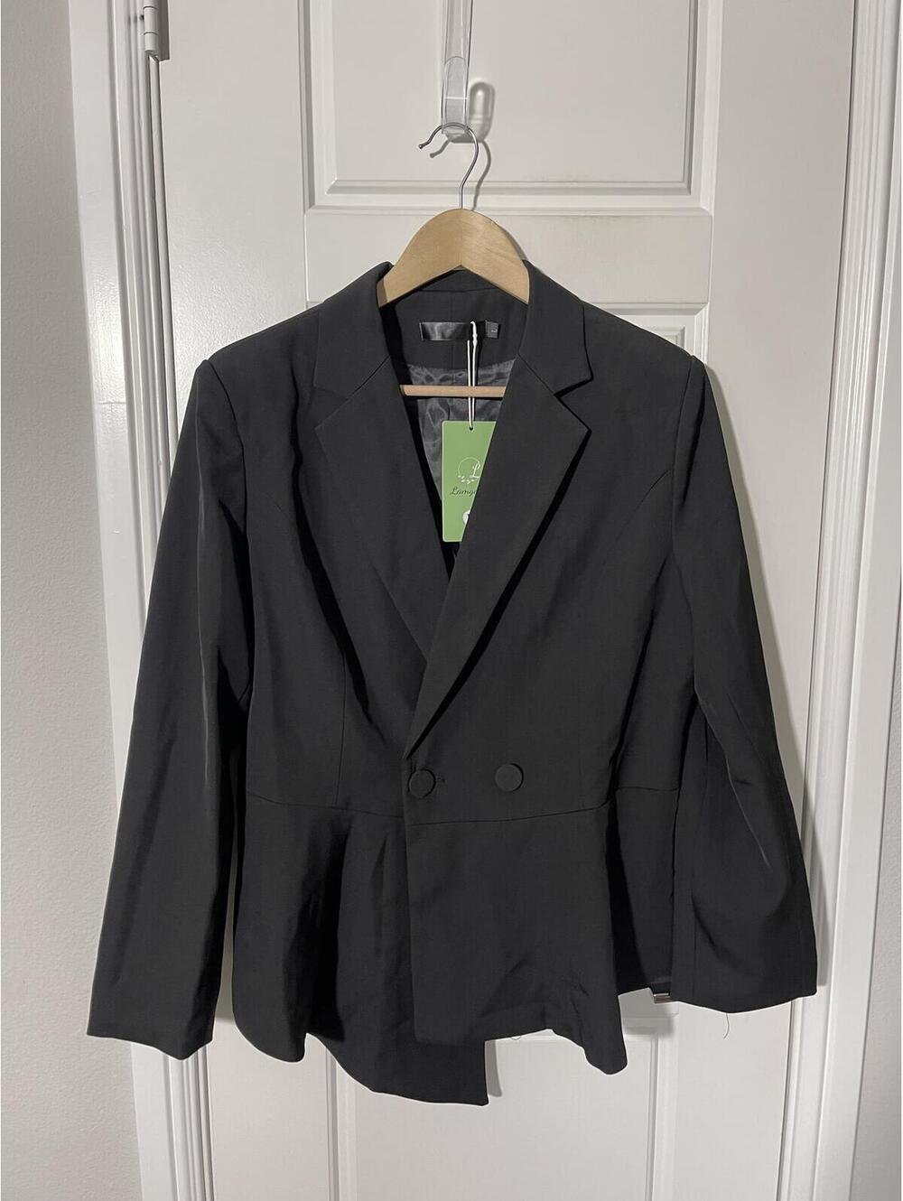 Women’s Pant Suits Size LG Black 2 Pieces W245